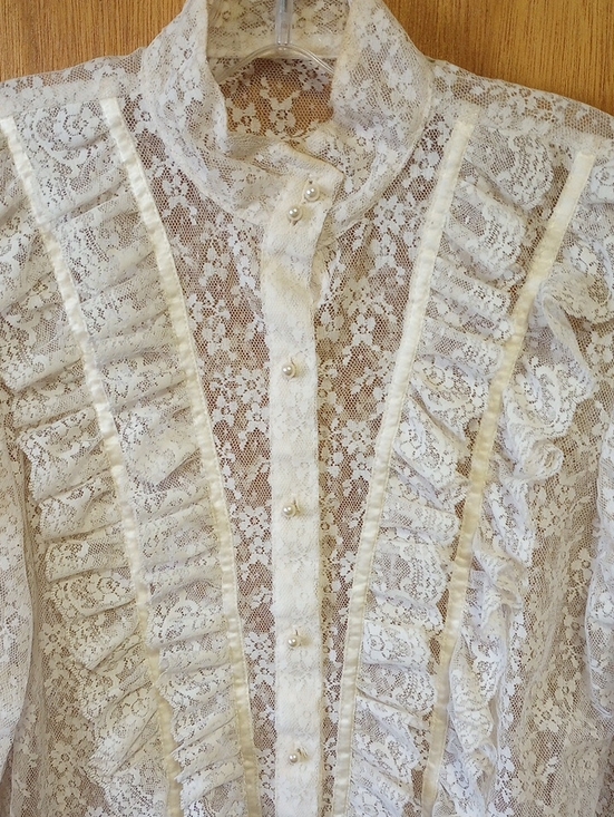 Jackets & Blazers - Traditional Classic Floral Lace Ruffled Vtg Jacket with Faux Pearl Buttons, Med?